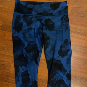 Lululemon crop leggings